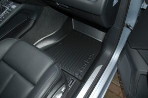 Carbox FLOOR Fußraumschale Gummimatte vorne rechts für Porsche Macan 95B 04/14-