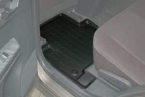 Carbox FLOOR Fußraumschale Gummimatte Fußmatte für Toyota RAV 4 durchgehend hi