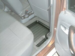 Carbox FLOOR Fußraumschale für Dacia Duster 4x4 und 4x2 /Logan MCV Kombi hinten