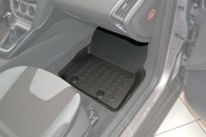 Carbox FLOOR Fußraumschale Gummimatte Fußmatte für Ford Focus Turnier vorne re
