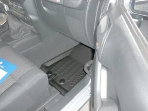 Carbox FLOOR Fußraumschale für Chrysler Jeep Wrangler 3 JK kurzerlanger Radstand 412396000