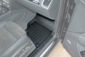 Carbox FLOOR Fußraumschale Gummimatte Fußmatte für Audi Q7 vorne rechts