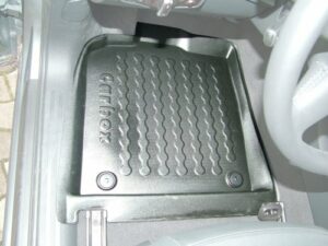 Carbox FLOOR Fußraumschale Gummimatte Fußmatte für Audi Q5 vorne links