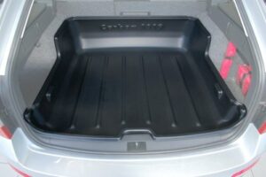 Carbox CLASSIC Kofferraumwanne für Skoda Octavia Combi III mit Einlegeboden